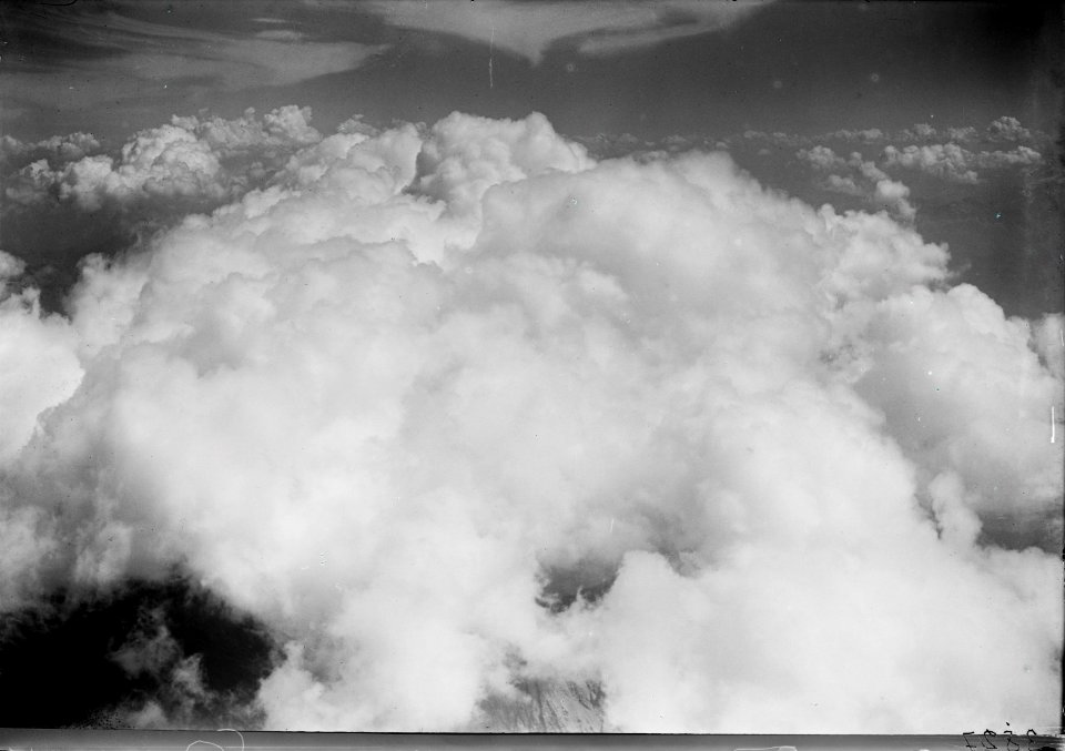 ETH-BIB-Wolken-Inlandflüge-LBS MH01-003827