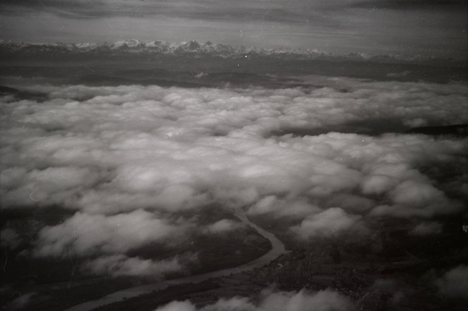 ETH-BIB-Wolken-Aufnahmen-Inlandflüge-LBS MH05-90-21