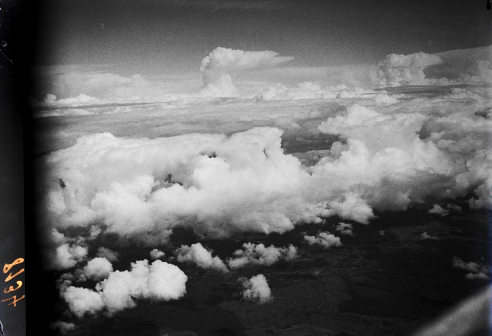 ETH-BIB-Wolken-Inlandflüge-LBS MH01-008134