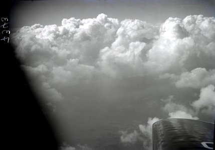 ETH-BIB-Wolkenmeer-Inlandflüge-LBS MH01-007343