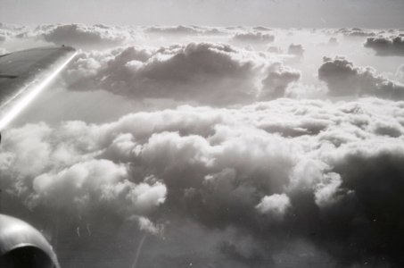 ETH-BIB-Wolken-Aufnahmen-Inlandflüge-LBS MH05-90-60