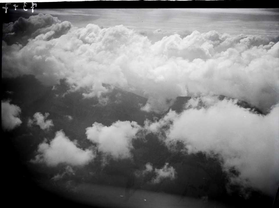 ETH-BIB-Wolkenmeer-Inlandflüge-LBS MH01-007347