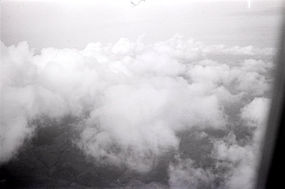 ETH-BIB-Wolken-Aufnahmen-Inlandflüge-LBS MH05-90-86