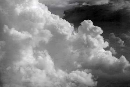 ETH-BIB-Wolken-Aufnahmen-Inlandflüge-LBS MH05-90-98