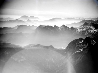 ETH-BIB-Wägitalerberge, Churfirsten, Säntis v. W. aus 2000 m-Inlandflüge-LBS MH01-006444
