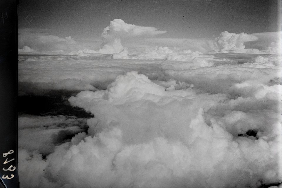 ETH-BIB-Wolken-Inlandflüge-LBS MH01-008133