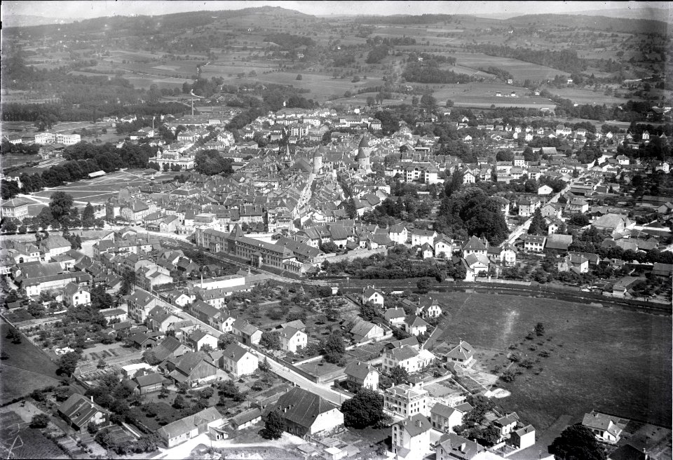 ETH-BIB-Yverdon aus 300 m-Inlandflüge-LBS MH01-004652