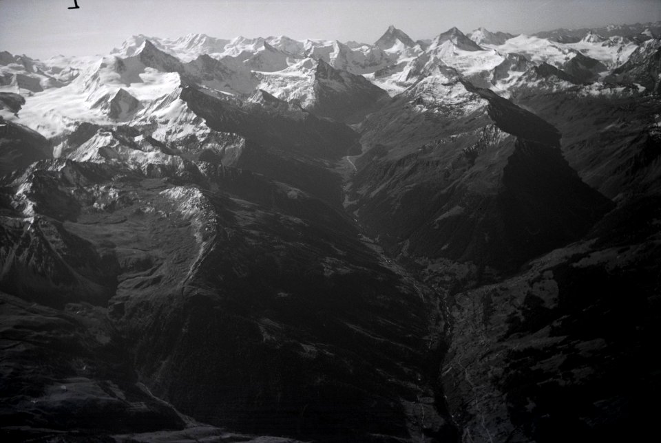 ETH-BIB-Zinalrothorn, Matterhorn, Dent Blanche-Inlandflüge-LBS MH05-21-28