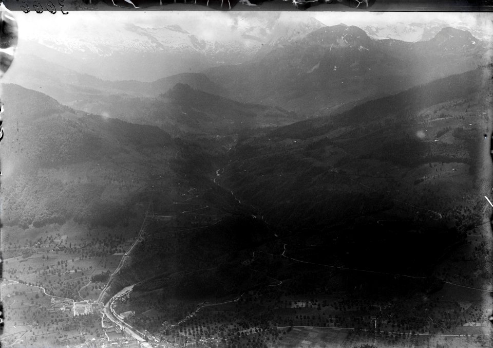 ETH-BIB-Wägital, Siebnen v. O. aus 900 m-Inlandflüge-LBS MH01-003666