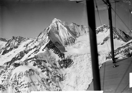ETH-BIB-Zermatter Weisshorn, Biesgletscher v. O. aus 4000 m-Inlandflüge-LBS MH01-000389