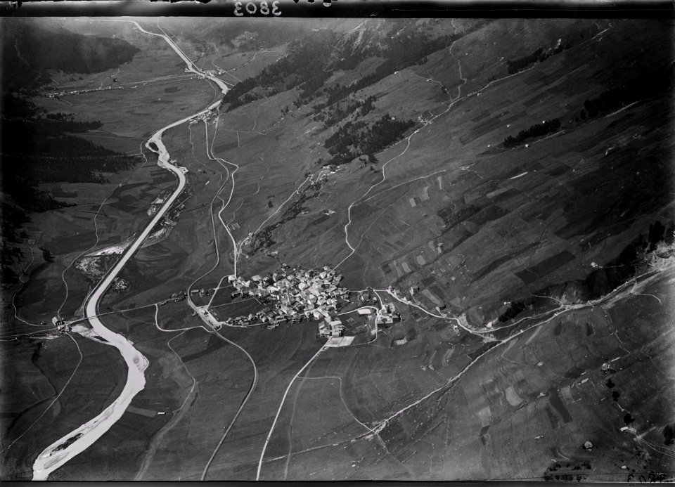ETH-BIB-Zuoz, Madulain, La-Punt, Ponte Campocasto v. N. O. aus 3000 m-Inlandflüge-LBS MH01-003803