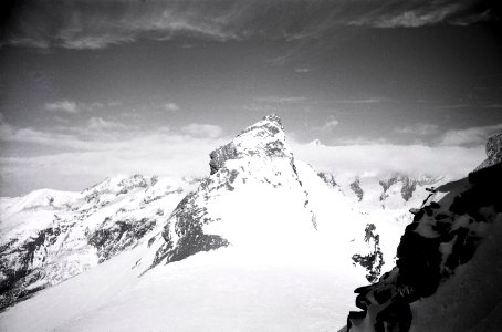 ETH-BIB-Zermatter - Breithorn, Mettelhorn, General Milch-Inlandflüge-LBS MH05-61-20