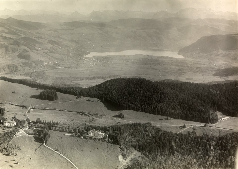 ETH-BIB-Zugerberg, Unterägeri, Ägerisee, Felsenegg, Schönfels v. W. S. W.-Inlandflüge-LBS MH01-004931
