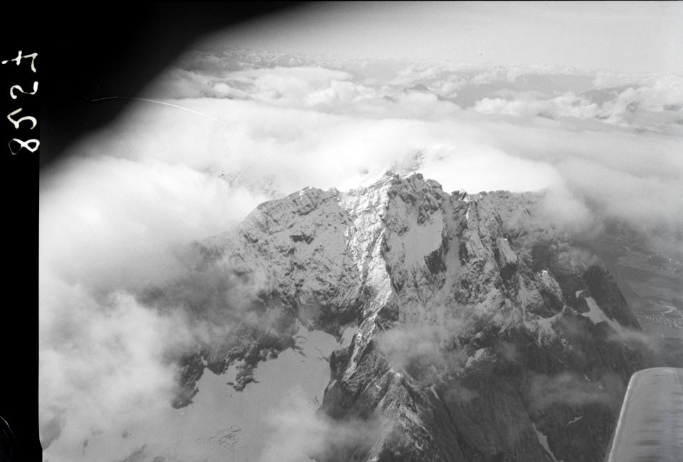 ETH-BIB-Zugspitze-Inlandflüge-LBS MH01-008257