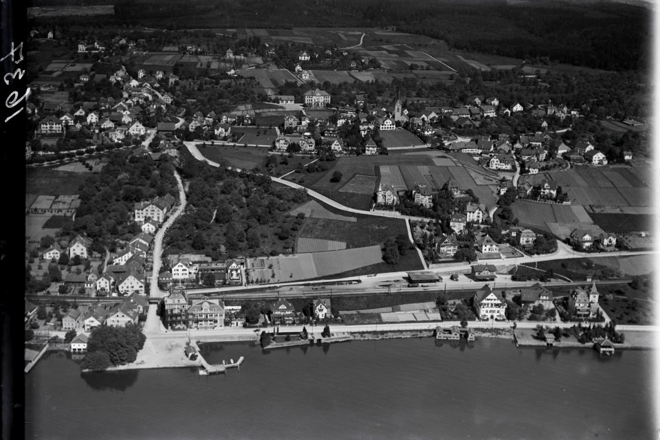 ETH-BIB-Zollikon am Zürichsee aus 200 m-Inlandflüge-LBS MH01-001637