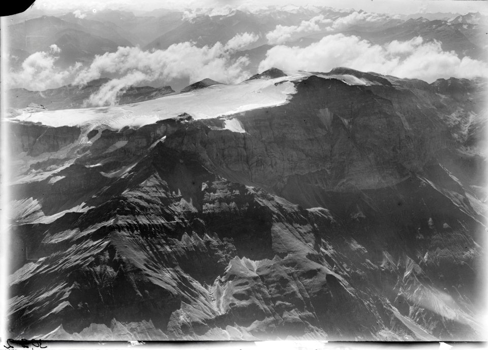 ETH-BIB-Zwölfihorn, Vorabfirn, Vorab v. N. aus 3500 m-Inlandflüge-LBS MH01-003022