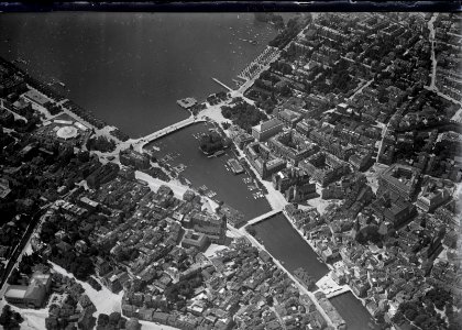ETH-BIB-Zürich, Bellevue, Zirkus, Sechseläutenplatz v. N. O. aus 1000 m-Inlandflüge-LBS MH01-005115