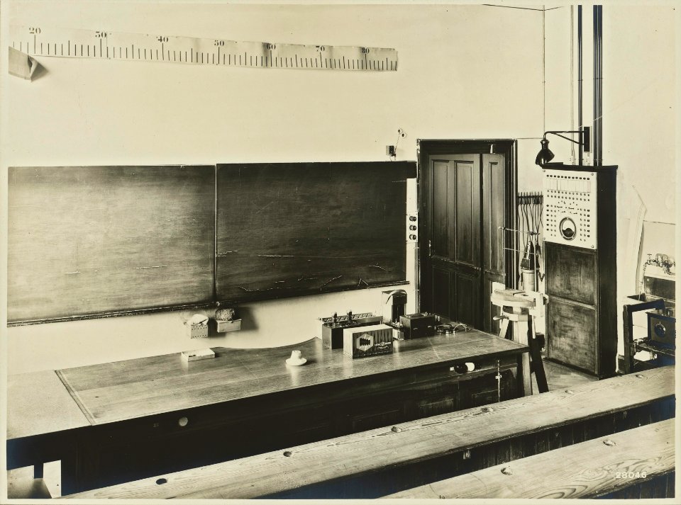 ETH-BIB-Zürich, ETH Zürich, Altes Physikgebäude, Kleiner Hörsaal-Ans 05436-003-AL-FL