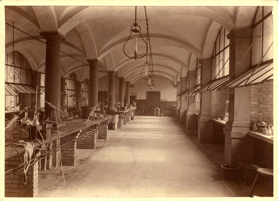 ETH-BIB-Zürich, ETH Zürich, Chemiegebäude (CAB), Destillationsraum No 18b-Ans 01039