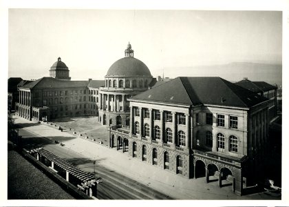 ETH-BIB-Zürich, ETH Zürich, Hauptgebäude (HG), Fassade Ost-Ans 00172-A