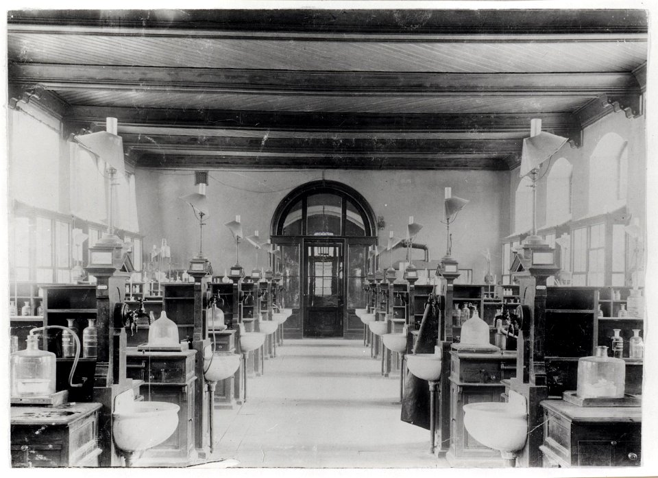 ETH-BIB-Zürich, ETH Zürich, Chemiegebäude (CAB), Grosser Laboratoriumssaal (Hauptsaal) II (29c)-Ans 01458