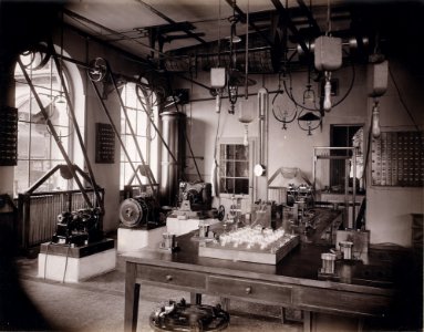 ETH-BIB-Zürich, ETH Zürich, Altes Physikgebäude, Maschinensaal-Ans 00326