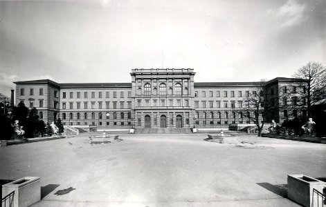 ETH-BIB-Zürich, ETH Zürich, Hauptgebäude (HG), Fassade West-Ans 00193