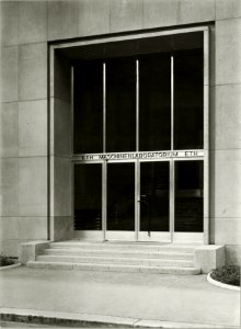 ETH-BIB-Zürich, ETH Zürich, Maschinenlaboratorium (ML), Fassade Ost, Haupteingang-Ans 02975