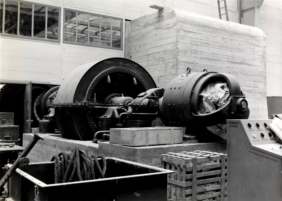 ETH-BIB-Zürich, ETH Zürich, Maschinenlaboratorium (ML), Maschinenhalle, Gebläse des Überschallkanals-Ans 06435-09