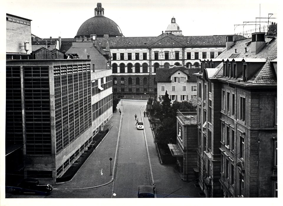 ETH-BIB-Zürich, ETH Zürich, Kesselhaus des Maschinenlaboratorium (ML) und Nordfassade des Hauptgebäudes (HG)-Ans 00266