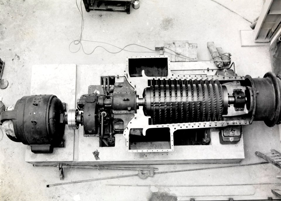 ETH-BIB-Zürich, ETH Zürich, Maschinenlaboratorium (ML), Institut für Aerodynamik, Ueberschallkanalgebläse Antriebsleistung 1000 PS-Ans 06435-08
