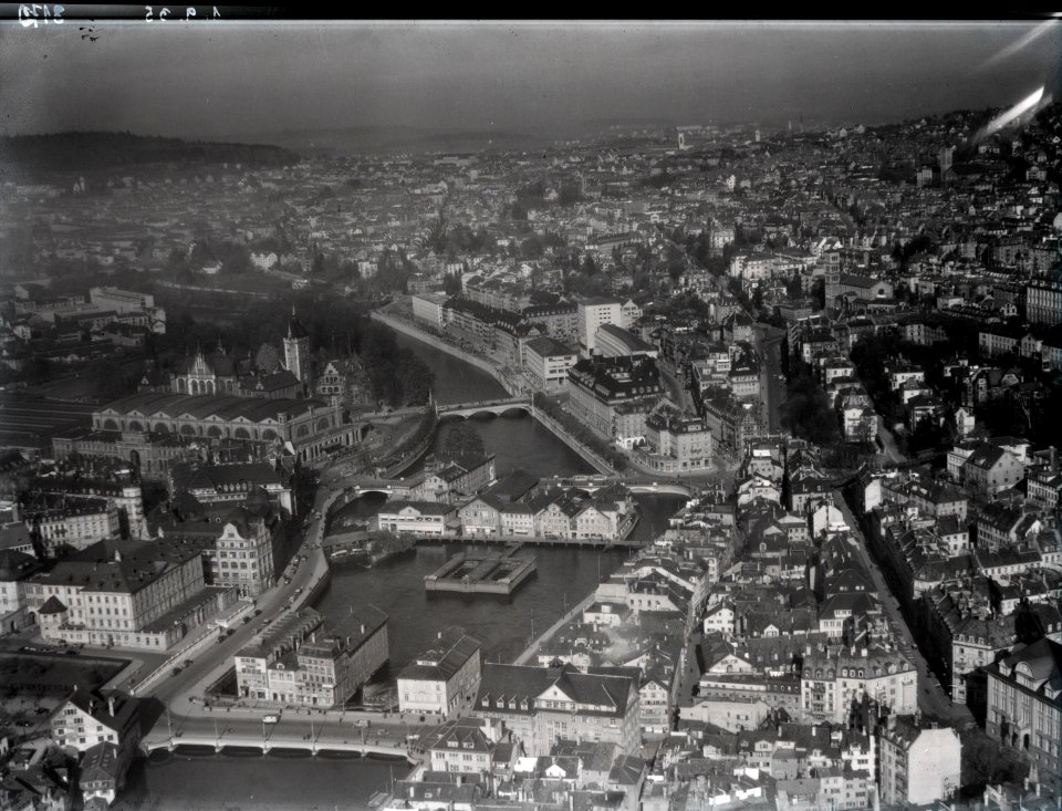ETH-BIB-Zürich, Limmat, Hauptbahnhof, Central, Landesmuseum, Walchebauten-Inlandflüge-LBS MH01-008170