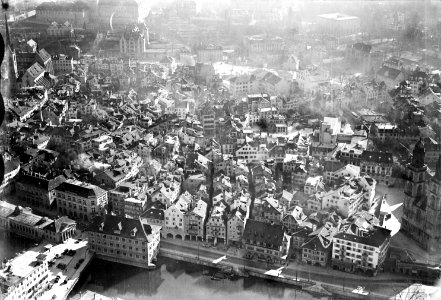 ETH-BIB-Zürich, Rathaus, Rindermarkt, Neumarkt, Hirschengraben, Limmatquai, Obere und unter Zäune-Inlandflüge-LBS MH01-005985