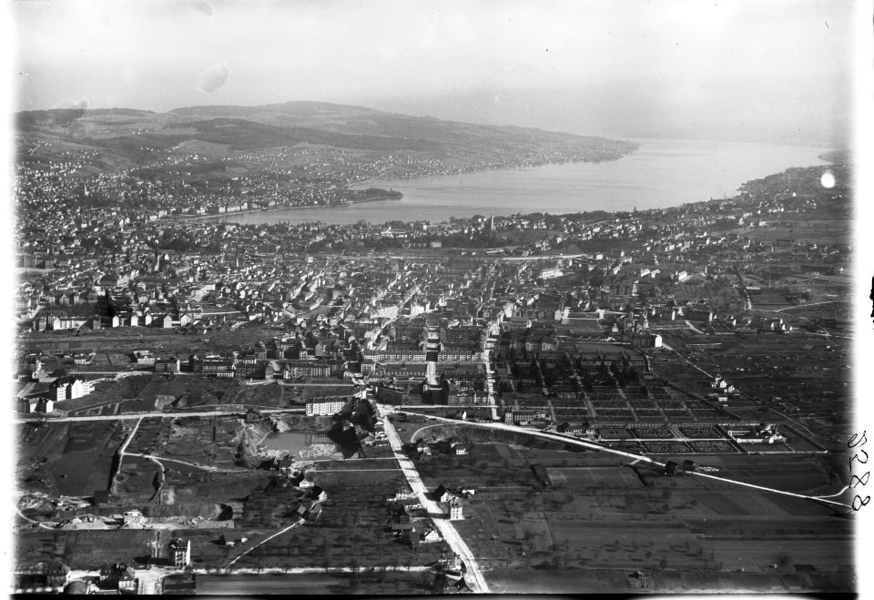 ETH-BIB-Zürich, Übersicht, Pfannenstiel aus 300 m-Inlandflüge-LBS MH01-002588