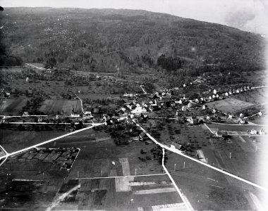 ETH-BIB-Zürich, Schwamendingen v. N. O. aus 250 m-Inlandflüge-LBS MH01-000590