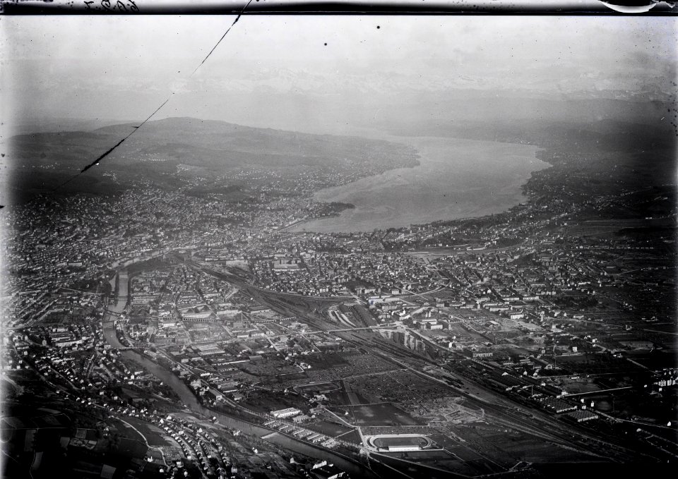 ETH-BIB-Zürich, Übersicht v. N. W. aus 800 m-Inlandflüge-LBS MH01-006027