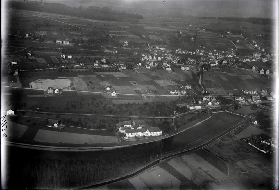 ETH-BIB-Zürich-Höngg, Werdinsel v. W. aus 200 m-Inlandflüge-LBS MH01-002541