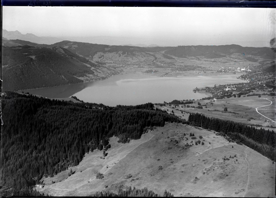 ETH-BIB-Ägerisee, Oberägeri, Unterägeri v. O. aus 1000 m-Inlandflüge-LBS MH01-003690