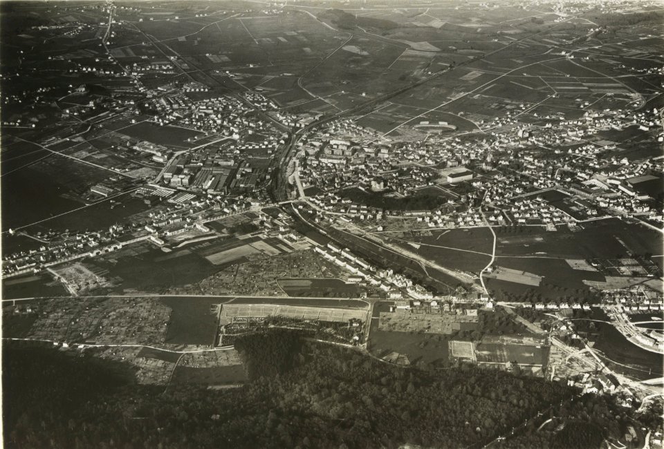 ETH-BIB-Zürich-Oerlikon mit Blick nach Nordosten-Inlandflüge-LBS MH03-1823