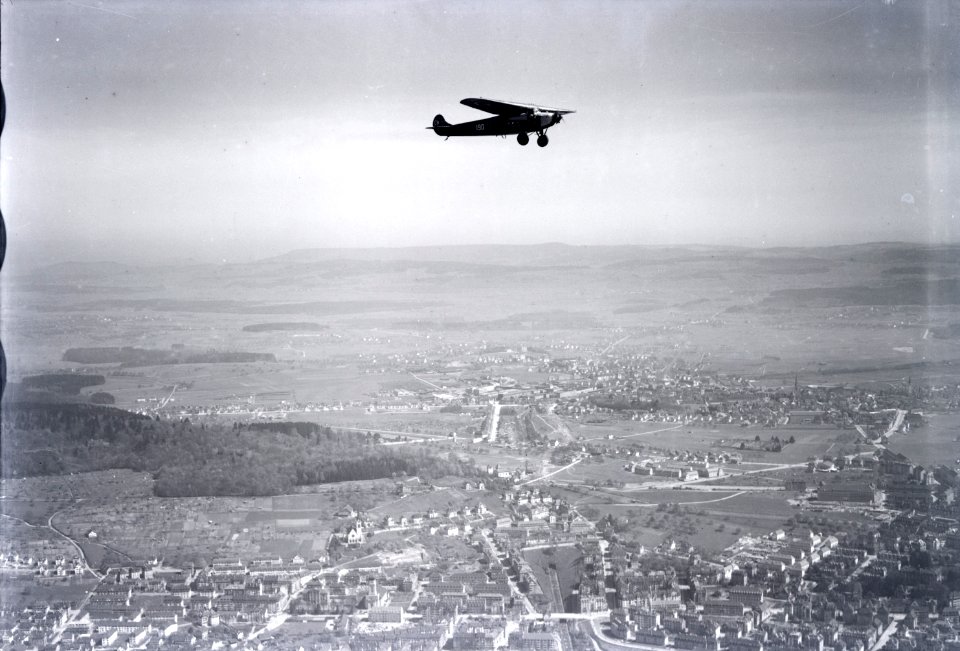 ETH-BIB-Zürich-Wipkingen, Milchbuck, Oerlikon, Fokker IV v. S. W. aus 600 m-Inlandflüge-LBS MH01-006020