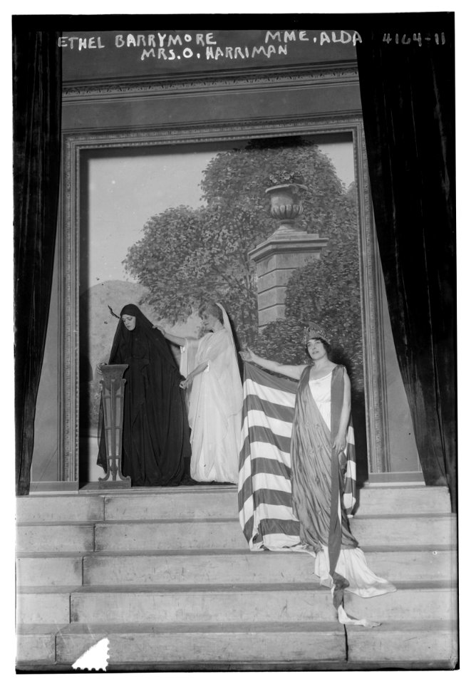 Ethel Barrymore, Mme. Alda, Mrs. O. Harriman LCCN2014704227