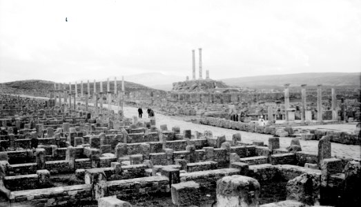 ETH-BIB-Übersicht über die Ruinen von Timgad-Mittelmeerflug 1928-LBS MH02-04-0217