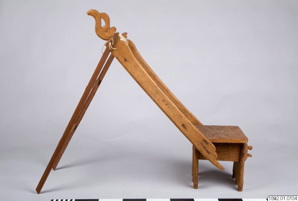 Etnografiska Museet - Hövdingstol (1892.01.0134)