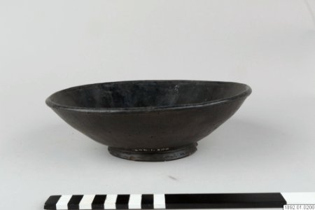 Etnografiska Museet - Fat, tallrik (1892.01.0200)