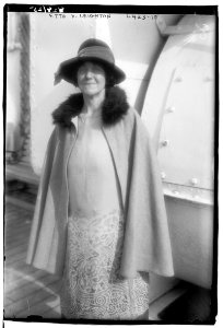 Etta V. Leighton LCCN2014718699