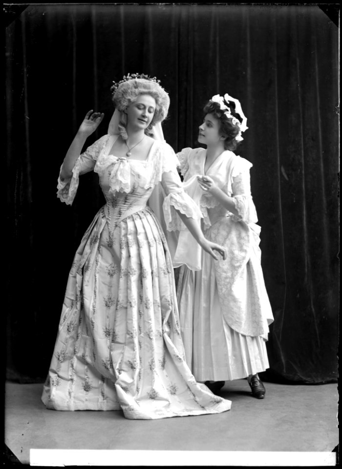 Ett revolutionsbröllop, Dramaten 1909. Rollporträtt - SMV - GH051