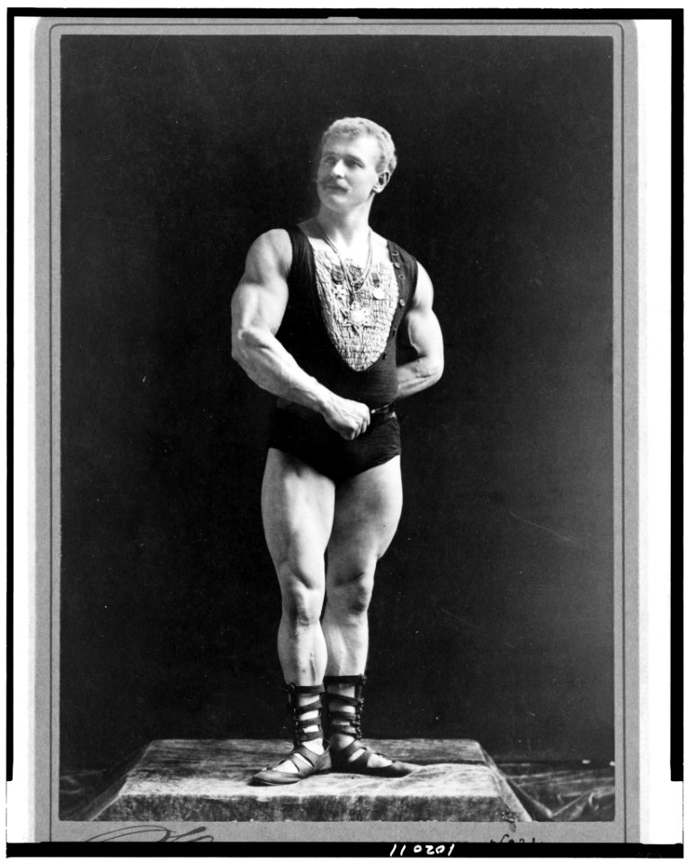 Eugen Sandow, full-length portrait, facing left) - Sarony, 37 Union Sqr., N.Y LCCN90715317