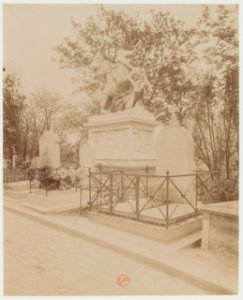 Eugène Atget - Gobert - Père-Lachaise 01
