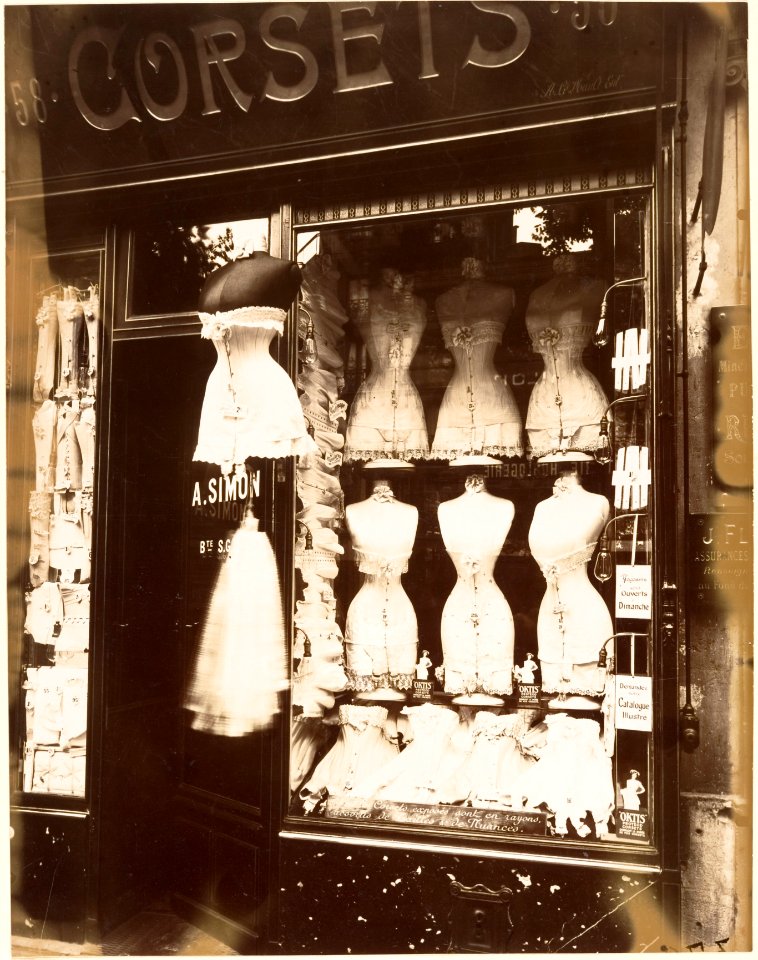 Eugène Atget, Boulevard de Strasbourg, Corsets, Paris, 1912