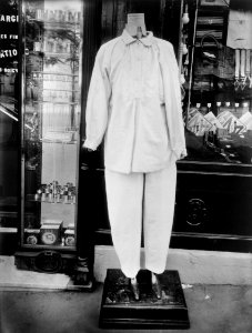 Eugène Atget, Mannequin, 1927